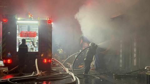  Cháy chợ Xanh phường Phương Liệt lúc rạng sáng