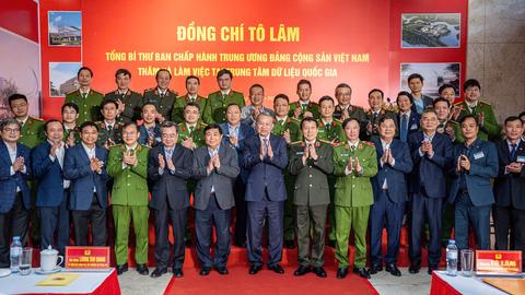 Tổng Bí thư Tô Lâm thăm, làm việc tại Trung tâm Dữ liệu quốc gia