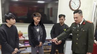 Bắt giữ nhóm mua bán vũ khí quân dụng trên mạng