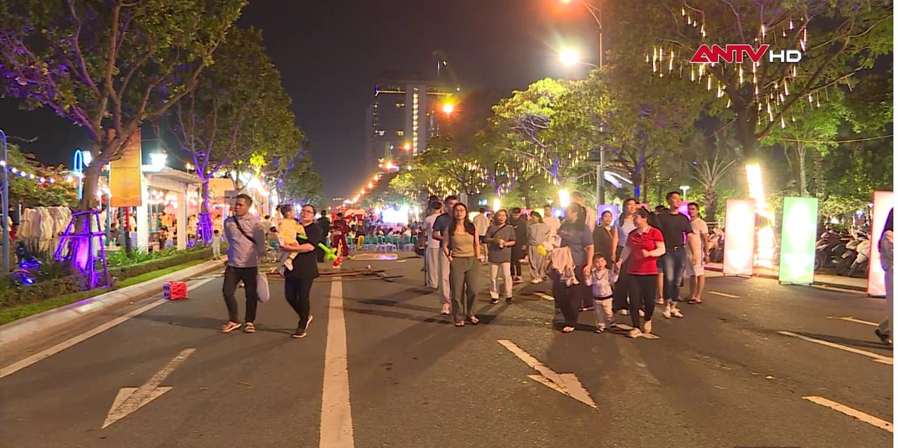 Đà Nẵng sôi động lễ hội chào đón năm mới