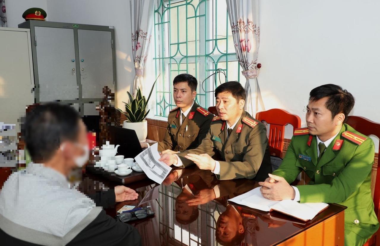 Làm việc với trường hợp chia sẻ thông tin sai sự thật trên mạng Làm việc với trường hợp chia sẻ thông tin sai sự thật trên mạng