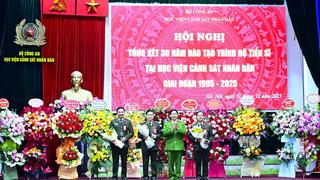 Học viện Cảnh sát nhân dân tổng kết 30 năm đào tạo trình độ tiến sĩ 