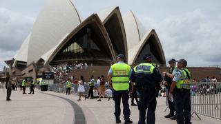 Thế giới thắt chặt an ninh trước thềm năm mới