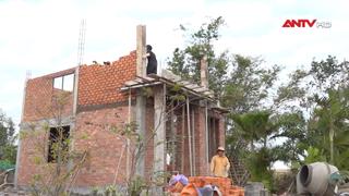 Đón năm mới trên công trình xây dựng nhà cho người dân vùng lũ