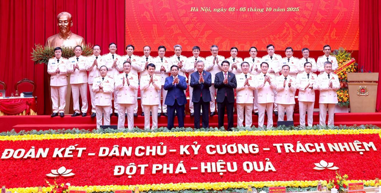 Tin tức nổi bật trên các số báo hôm nay