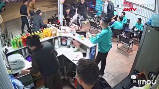 Bắt 3 đối tượng dùng dao đâm nam thanh niên tại bến xe Giáp Bát