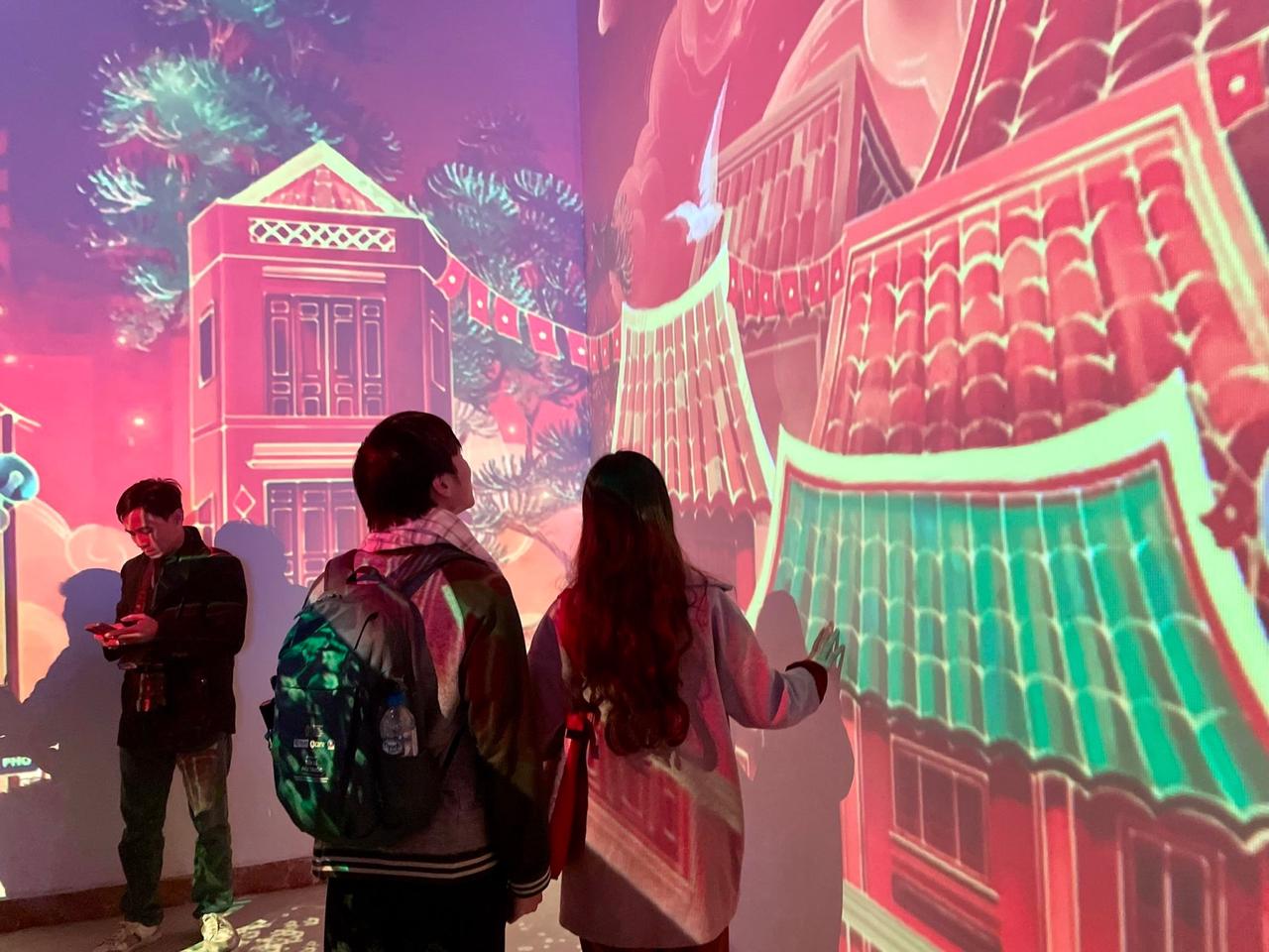 Triển lãm số: Hà Nội rạng rỡ - Ánh sáng và Di sản”