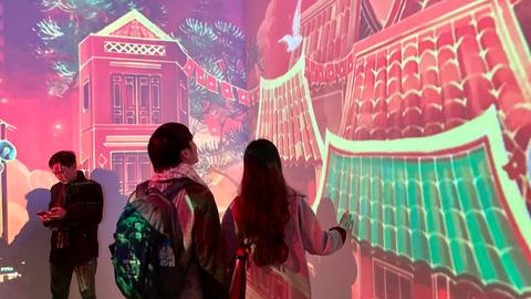 Triển lãm số: Hà Nội rạng rỡ - Ánh sáng và Di sản”