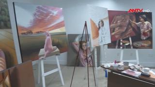 Họa sĩ mù màu Fernando Dávila 