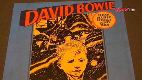 David Bowie và những trang phục biểu tượng tại London