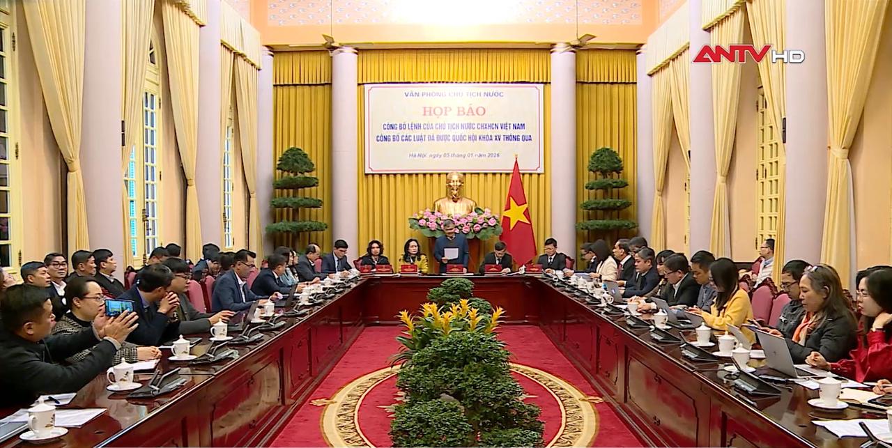 Công bố Lệnh của Chủ tịch nước về 13 luật 