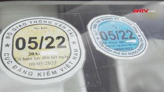 Bỏ dán tem thu phí đường bộ trên kính lái