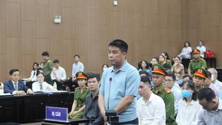 Sáng nay, Nguyễn Văn Hậu cùng nhiều cựu cán bộ hầu tòa