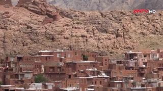 Ngôi làng cổ đất đỏ Abyaneh nổi tiếng của Iran