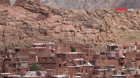 Ngôi làng cổ đất đỏ Abyaneh nổi tiếng của Iran