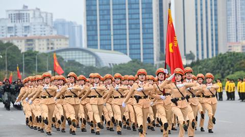 Những chiến sĩ đảm bảo an toàn giao thông phục vụ Đại hội Đảng