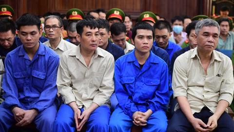 Xét xử 64 bị cáo đưa và nhận hối lộ tại Trung tâm đăng kiểm 50-04V