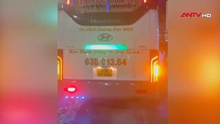 Xe khách rượt đuổi xe tải, hành khách hoảng loạn