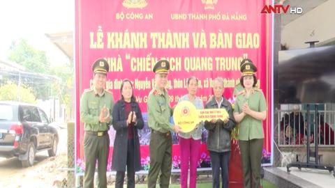 Bàn giao nhà mới cho người dân bị ảnh hưởng thiên tai