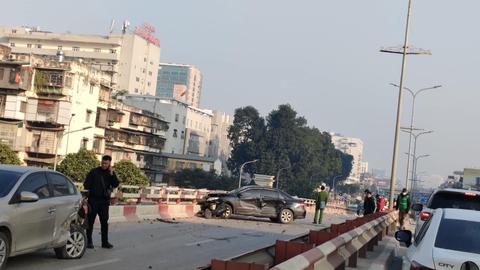 Tai nạn liên hoàn trên cầu vượt Ngã Tư Vọng, 1 người tử vong