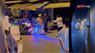 Xử lý việc hai thanh niên cản trở CSGT thi hành công vụ 