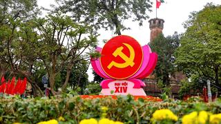 Hà Nội rực rỡ cờ hoa chào mừng Đại hội XIV của Đảng