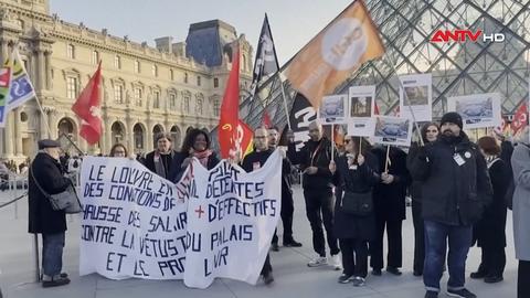 Nhiều dịch vụ tê liệt tại Pháp và Hàn Quốc do đình công