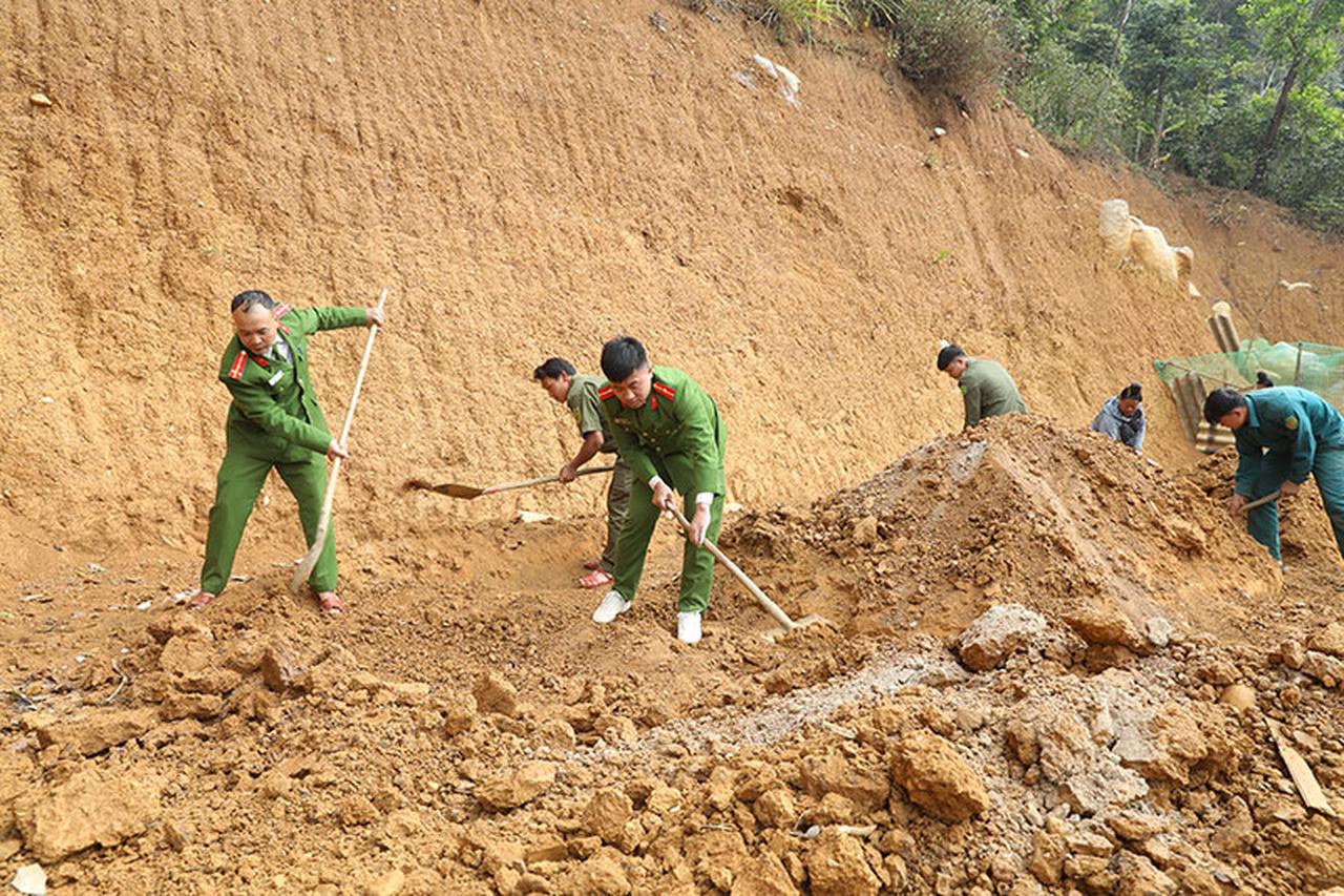 Công an tỉnh Sơn La khởi công xây dựng nhà cho 13 gia đình có hoàn cảnh khó khăn