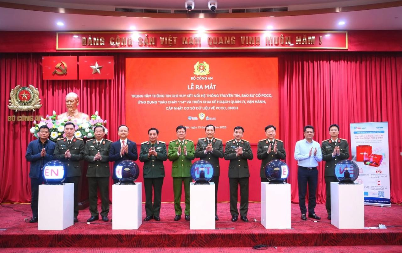 Ra mắt Trung tâm thông tin chỉ huy kết nối hệ thống truyền tin, báo sự cố PCCC ứng dụng "Báo cháy 114"