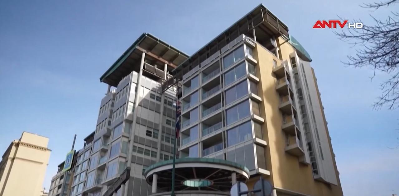 Nga trục xuất nhân viên ngoại giao Anh 