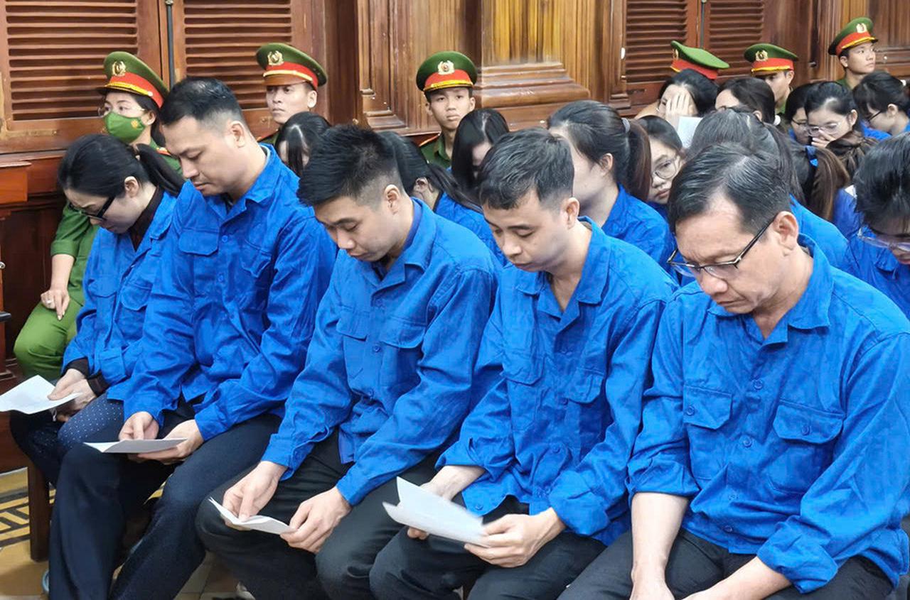 100 bị cáo hầu toà trong vụ làm giả phiếu kiểm nghiệm kẹo Kera, Hiup