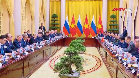 Đột phá trong công tác đối ngoại, hội nhập quốc tế  