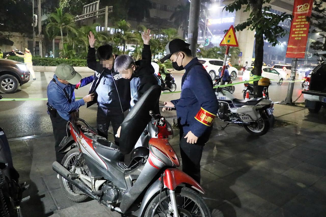 Lực lượng 141 tuần tra khép kín địa bàn, giữ vững an ninh an toàn Đại hội Đảng