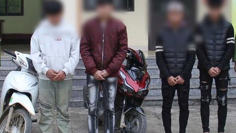 Lào Cai: Xử phạt nhóm thanh thiếu niên đánh võng, bốc đầu xe 