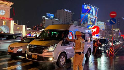 Tăng cường kiểm soát xe quá khổ, quá tải 