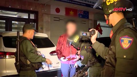 Cảnh sát cơ động tăng cường tuần tra vũ trang ban đêm 