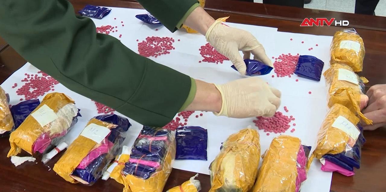Khởi tố vụ vận chuyển 24.000 viên hồng phiến vào Việt Nam