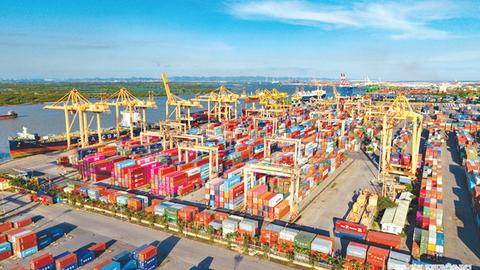 Bộ Công Thương hỗ trợ doanh nghiệp xử lý vướng mắc trong xuất khẩu