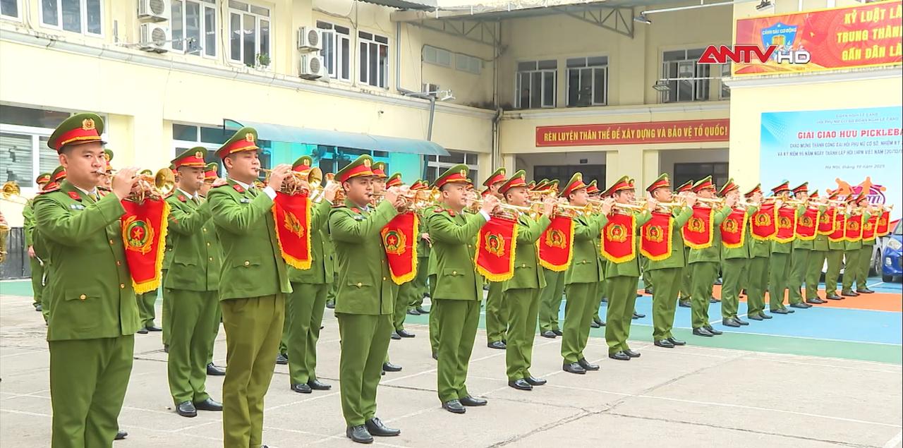 Đoàn Nghi lễ CAND luyện tập cho chương trình nghệ thuật đặc biệt