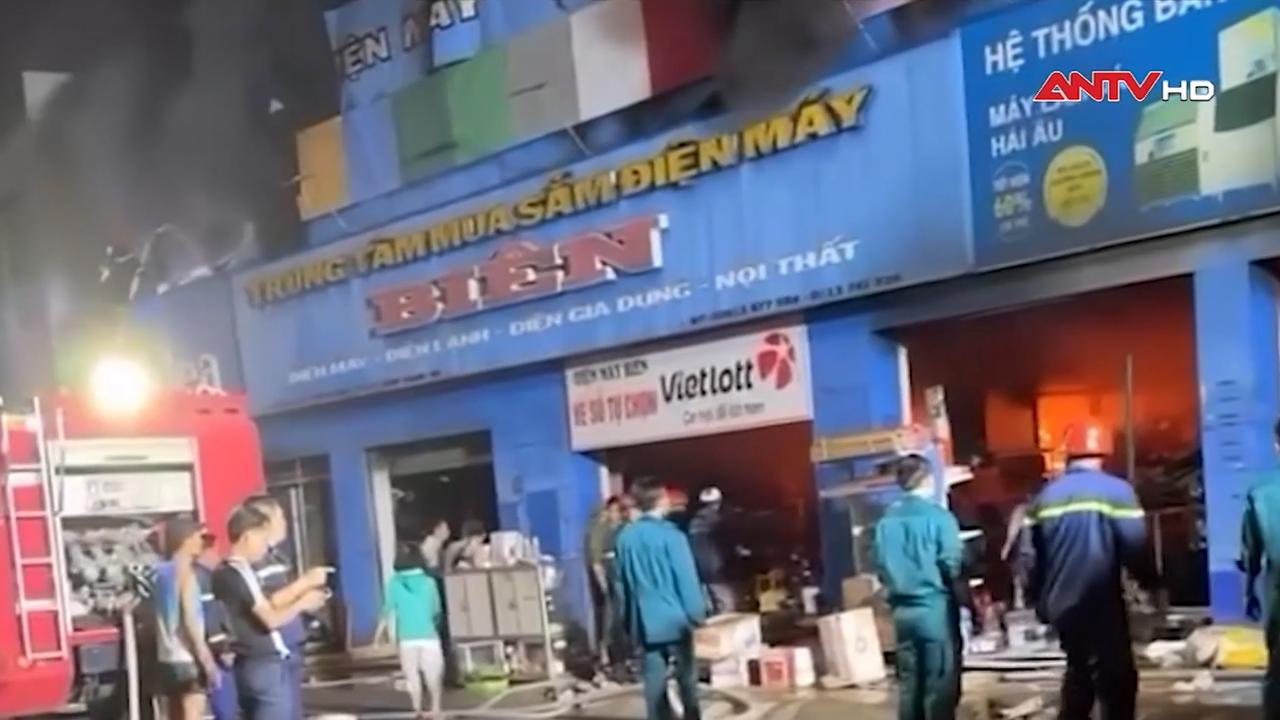 Đồng Nai: Cháy cửa hàng điện máy khiến hai mẹ con tử vong Đồng Nai: Cháy cửa hàng điện máy khiến hai mẹ con tử vong