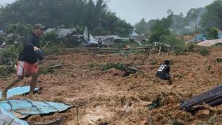 Chạy đua giải cứu người mất tích trong vụ lở đất ở Indonesia