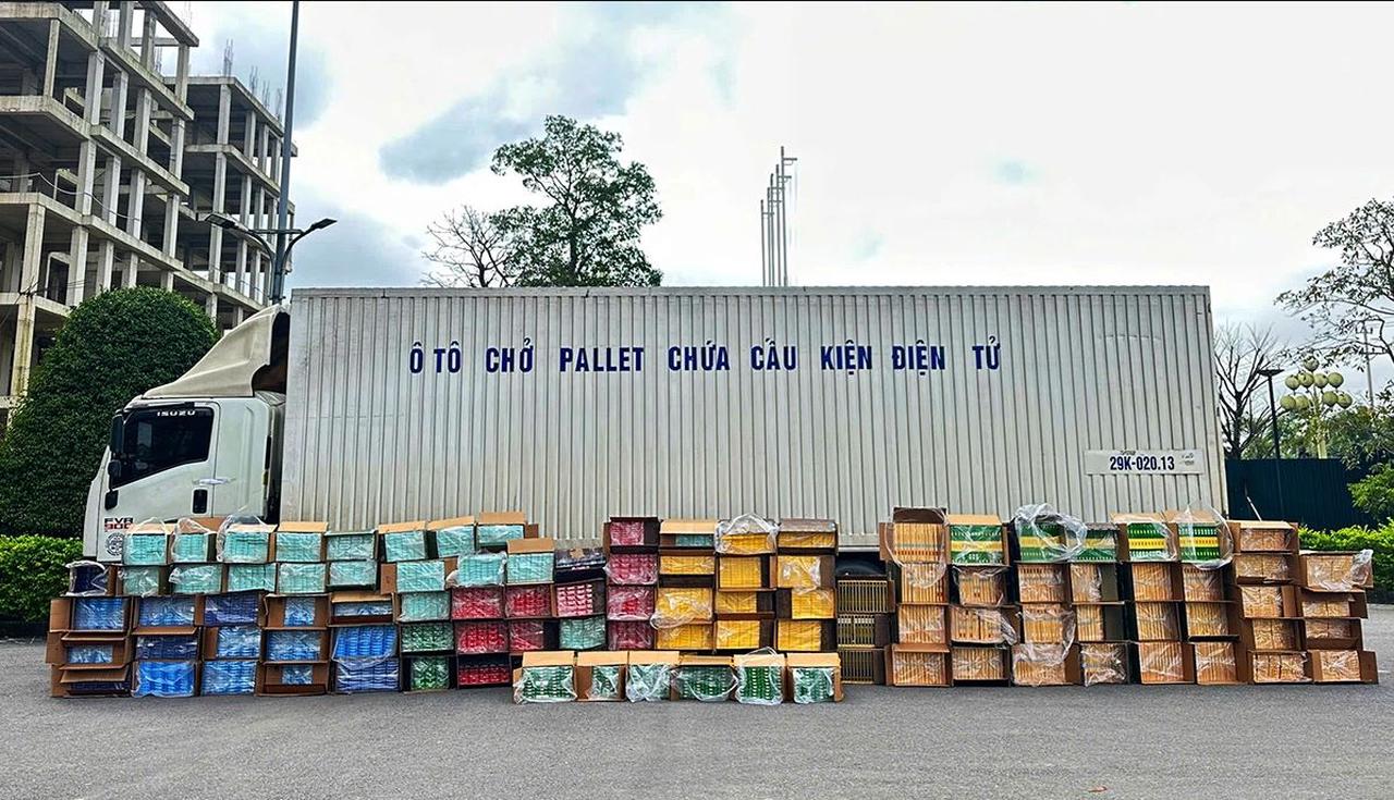 Truy đuổi xe tải chở số lượng lớn thuốc lá lậu tại Quảng Trị