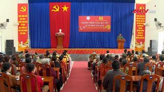 Công an tỉnh Khánh Hoà tặng quà Tết các hộ gia đình khó khăn ở xã Cam Lâm