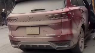 Xử phạt tài xế để bùn đất che lấp biển số