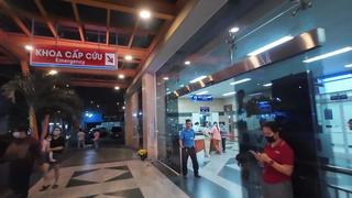 CSGT mở lối đưa bé trai bị hóc dị vật đi cấp cứu kịp thời