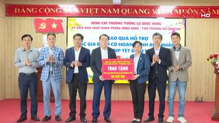 Thượng tướng Lê Quốc Hùng tặng quà Tết cho người dân TP Huế