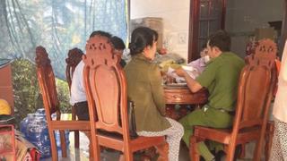 2 người chết, 3 người nhập viện sau khi uống rượu ngâm