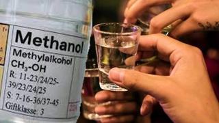 Cận Tết, cảnh báo nguy cơ ngộ độc rượu