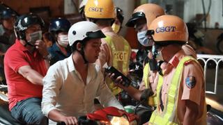 CSGT đồng loạt kiểm tra nồng độ cồn từ mùng 1 Tết