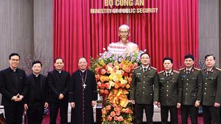 Tổng Giám mục Tổng Giáo phận Hà Nội chúc mừng năm mới Bộ Công an